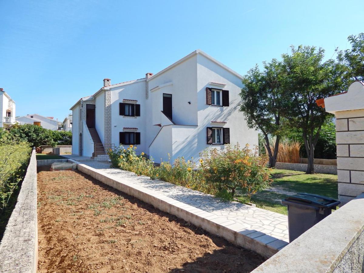 Apartments With A Parking Space Pag - 11358 파그 외부 사진