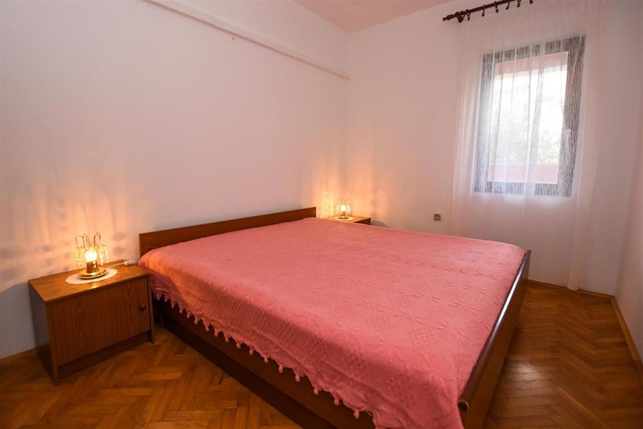 Apartments With A Parking Space Pag - 11358 파그 외부 사진