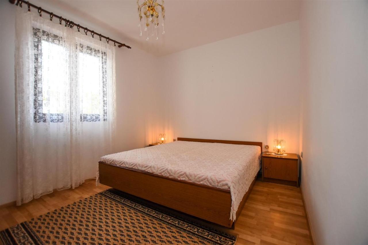 Apartments With A Parking Space Pag - 11358 파그 외부 사진