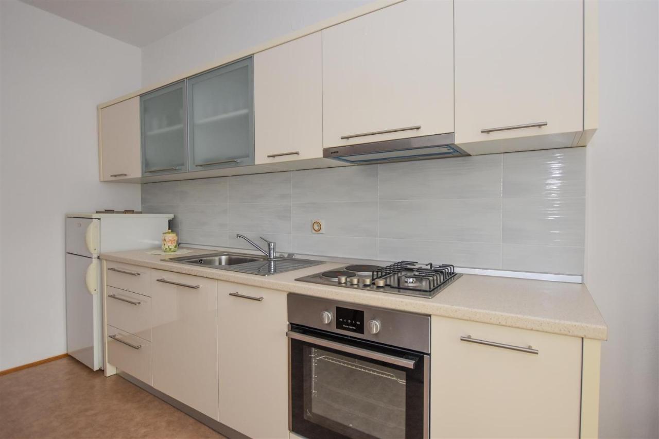 Apartments With A Parking Space Pag - 11358 파그 외부 사진