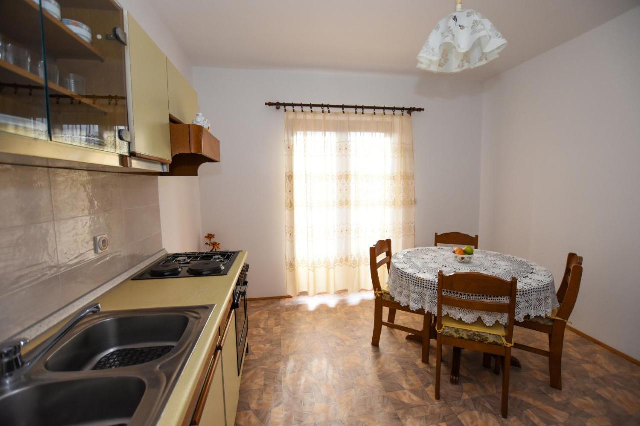 Apartments With A Parking Space Pag - 11358 파그 외부 사진