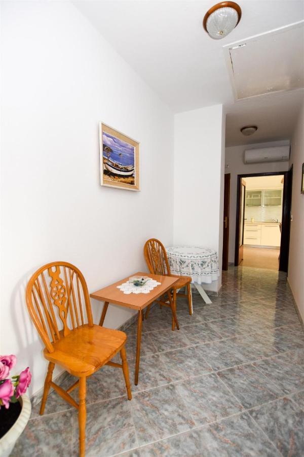 Apartments With A Parking Space Pag - 11358 파그 외부 사진