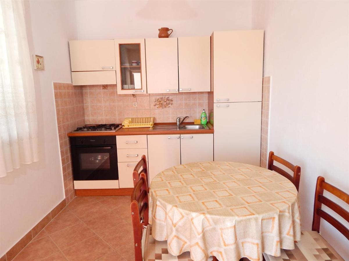 Apartments With A Parking Space Pag - 11358 파그 외부 사진